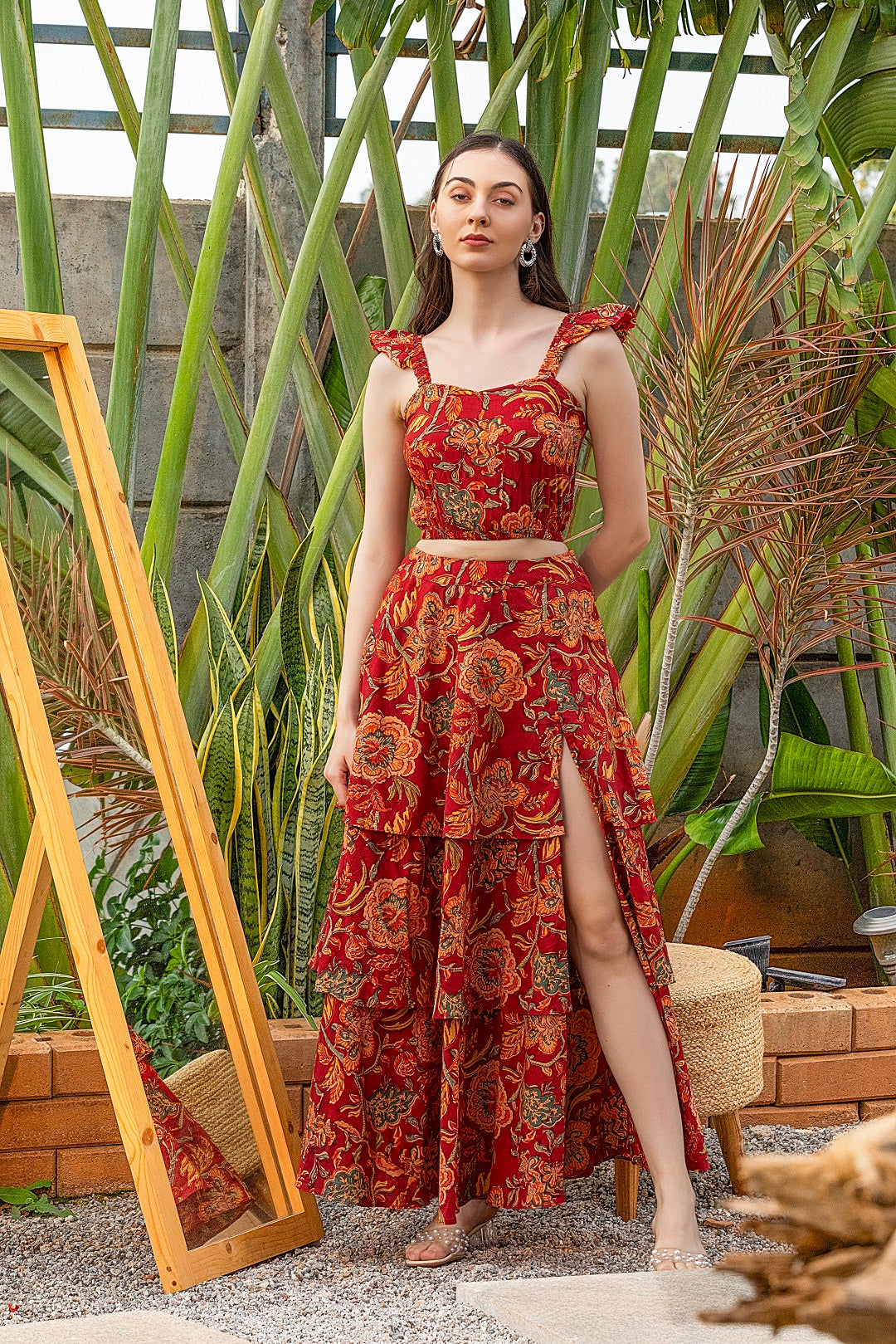 Women Red & Orange Floral Printed Sweetheart Neck Sleeveless Crop Top & Elastic Waist Thigh-High Slit Layered Maxi Skirt Co-Ord Set