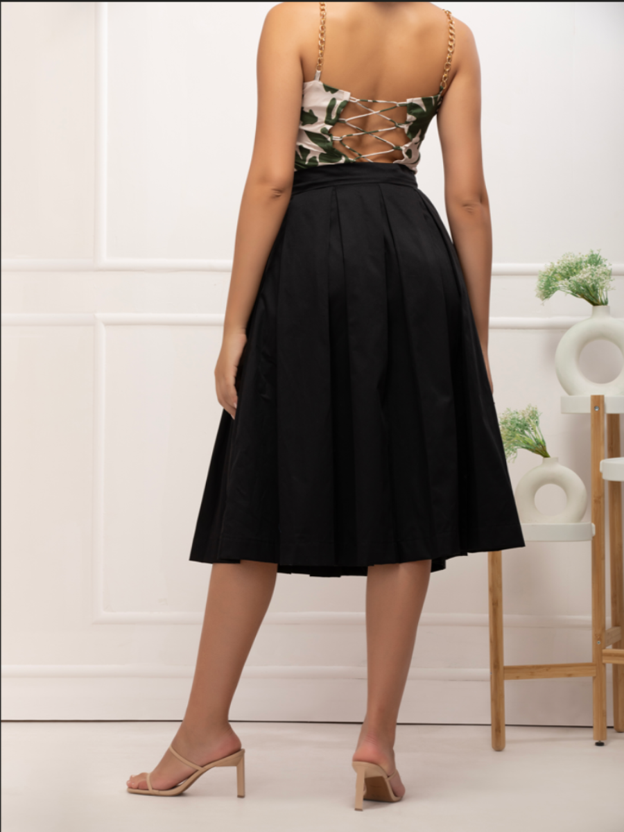 Luna Black Box Pleated Skirt