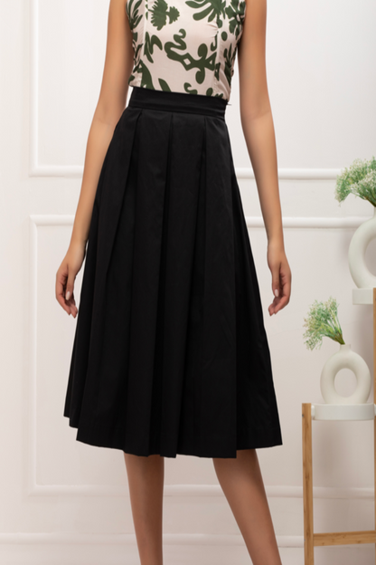 Luna Black Box Pleated Skirt
