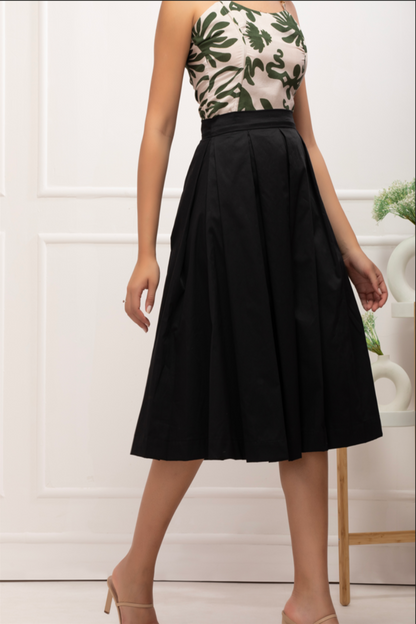Luna Black Box Pleated Skirt